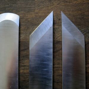 Couteau à parer le cuir